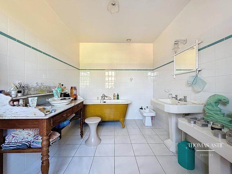 Maison ancienne - 268 m² - 9 pièces