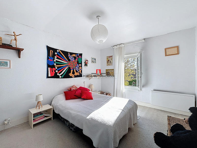 Maison - 180 m² - 6 pièces