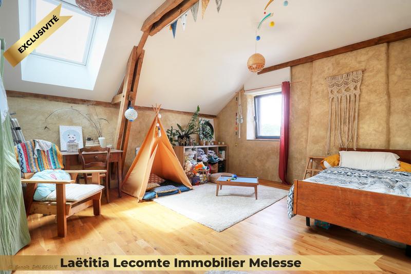 Maison - 171 m² - 7 pièces