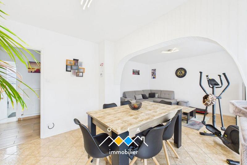 Maison - 107 m² - 5 pièces