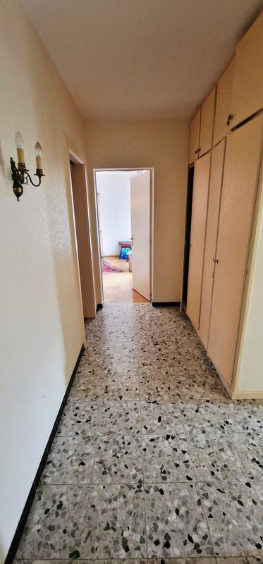 Maison traditionnelle - 230 m² - 8 pièces