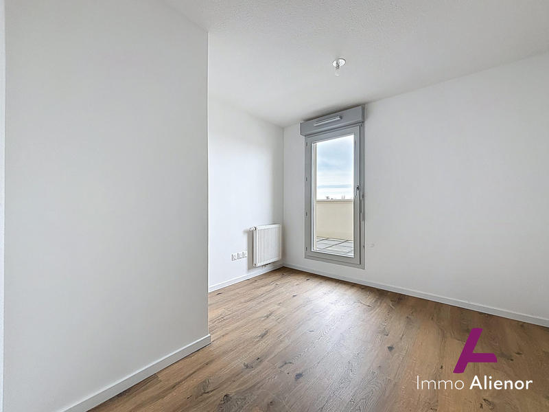 Appartement - 94 m² - 5 pièces