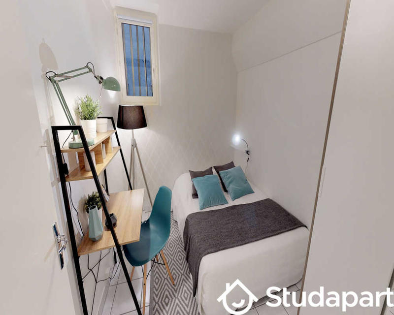 Chambre - 70 m² - 1 pièce