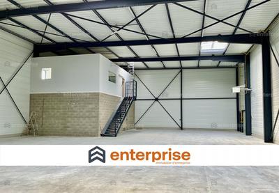 Local d'activité / Entrepôt - 370 m²