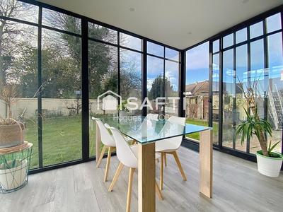 Maison - 101 m² - 5 pièces