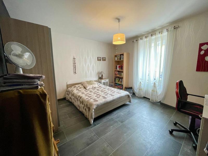 Appartement - 80 m² - 3 pièces