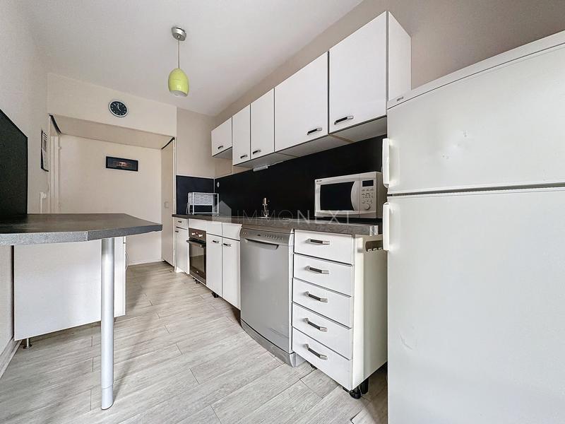 Appartement - 82 m² - 3 pièces