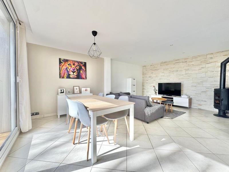 Maison - 75 m² - 3 pièces