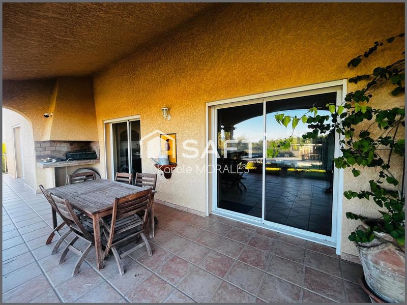 Villa - 230 m² - 6 pièces