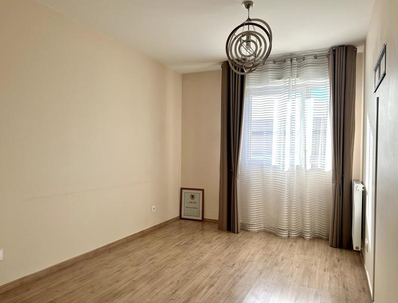 Appartement - 88 m² - 4 pièces