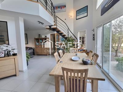 Villa - 165 m² - 6 pièces