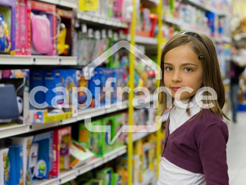 Local commercial - 657 m² - 1 pièce