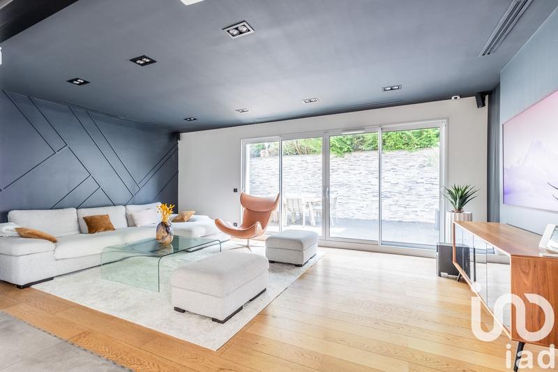 Maison - 170 m² - 5 pièces