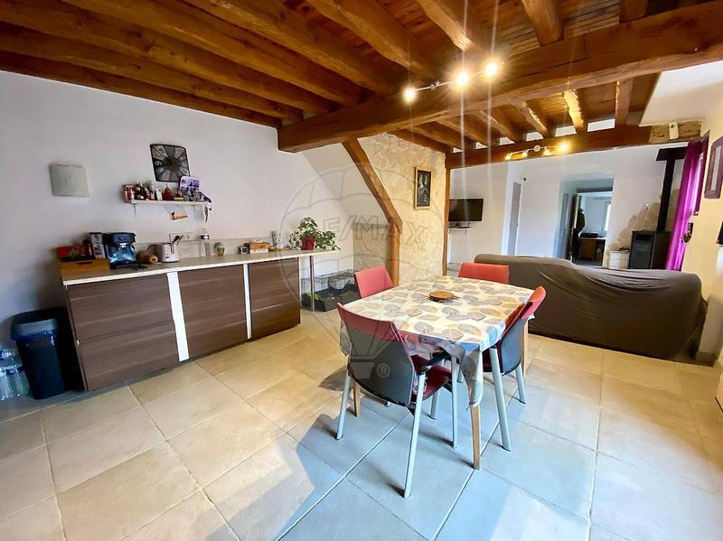 Maison - 88 m² - 4 pièces