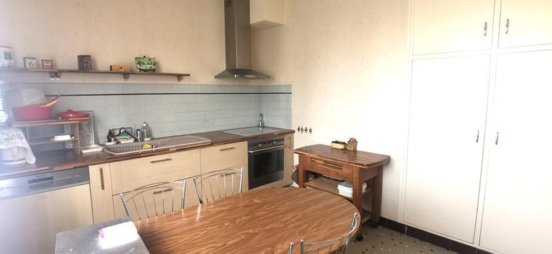 Maison - 143 m² - 8 pièces