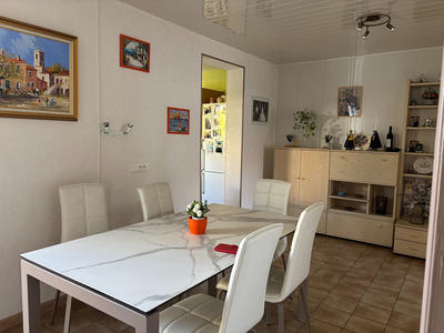 Maison - 199 m² - 9 pièces