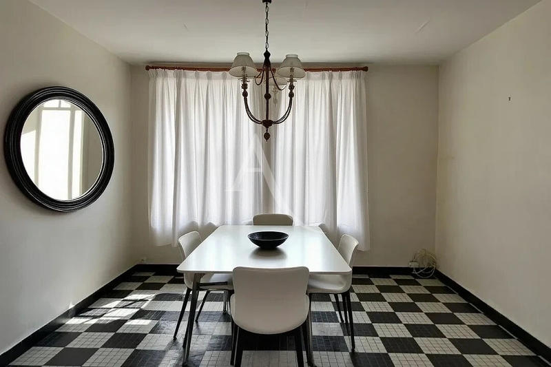 Maison - 132 m² - 7 pièces