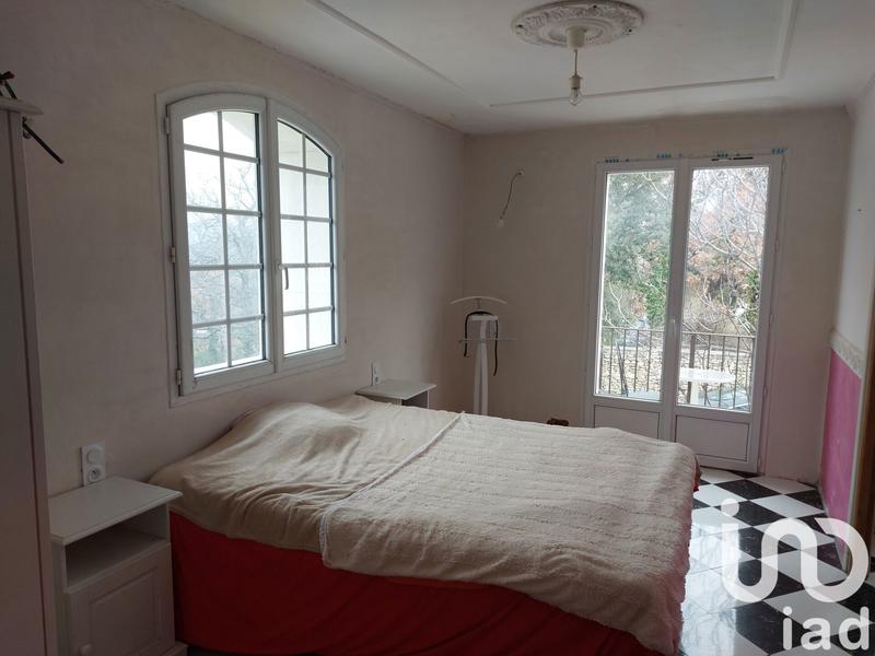 Maison - 209 m² - 8 pièces