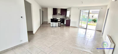 Maison - 98 m² - 4 pièces