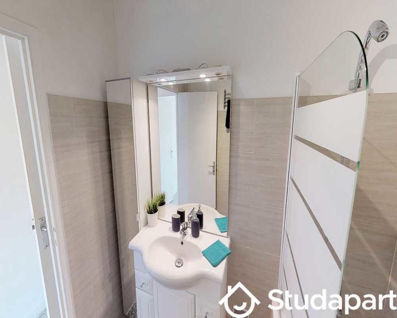 Chambre - 40 m² - 1 pièce