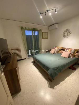 Appartement - 82 m² - 4 pièces