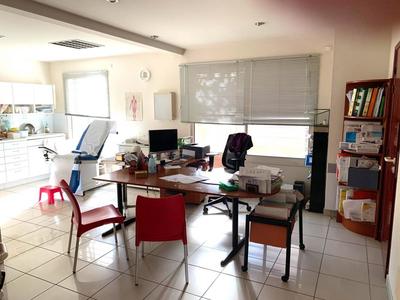 Local d'activité / Entrepôt - 180 m²