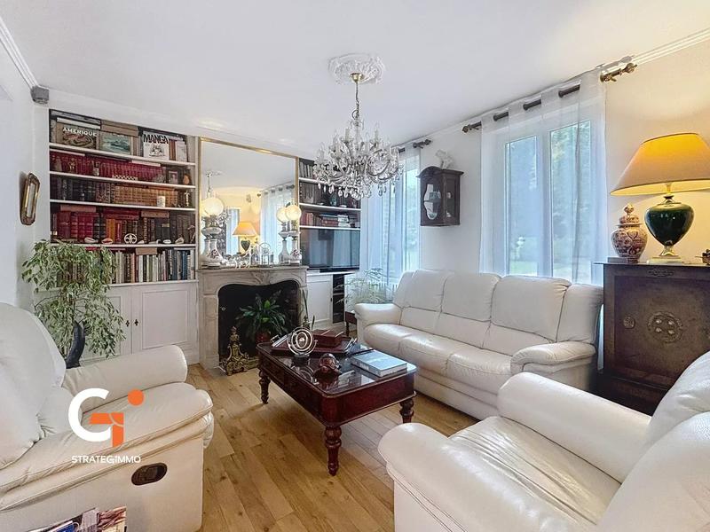 Immeuble mixte - 412 m² - 7 pièces