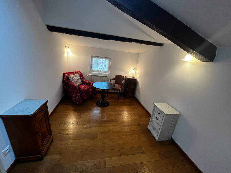 Appartement - 83 m² - 5 pièces