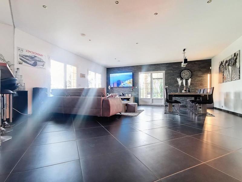 Villa - 150 m² - 4 pièces