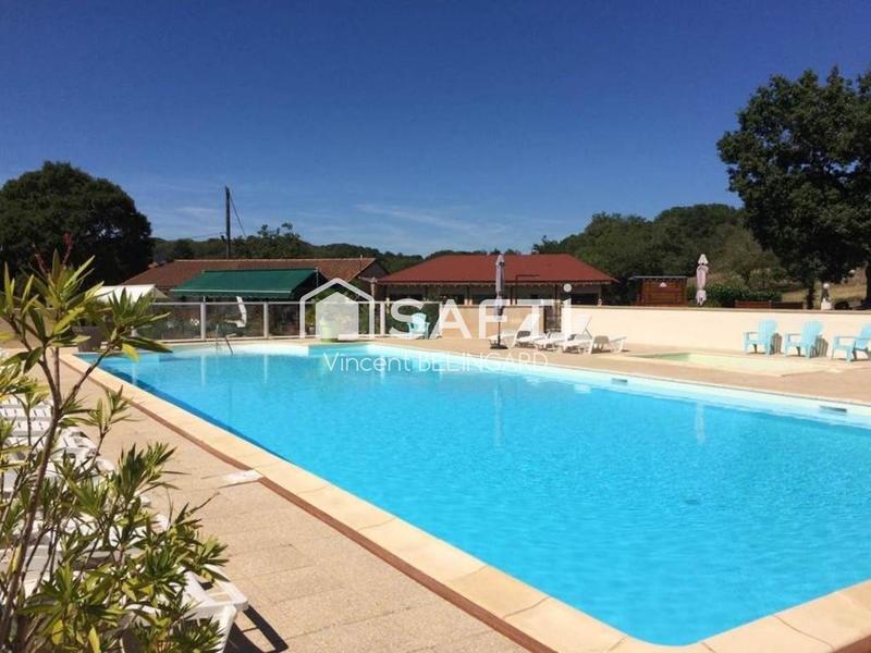 Local commercial - 950 m² - 43 pièces