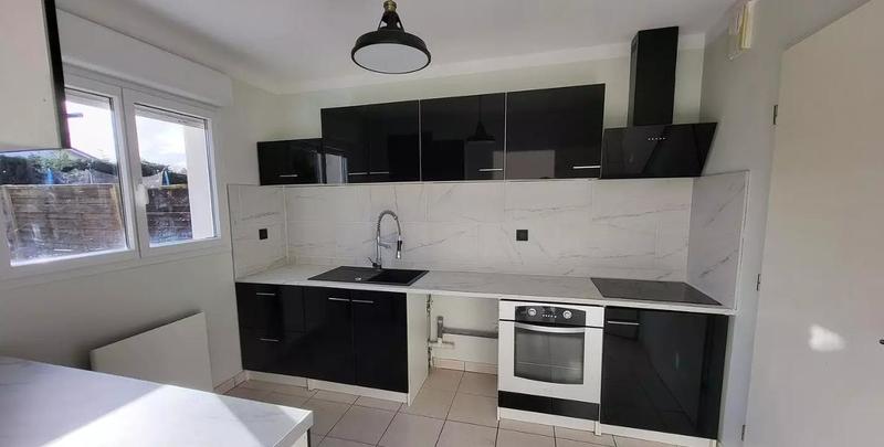 Maison - 82 m² - 4 pièces