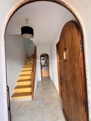 Maison - 104 m² - 5 pièces