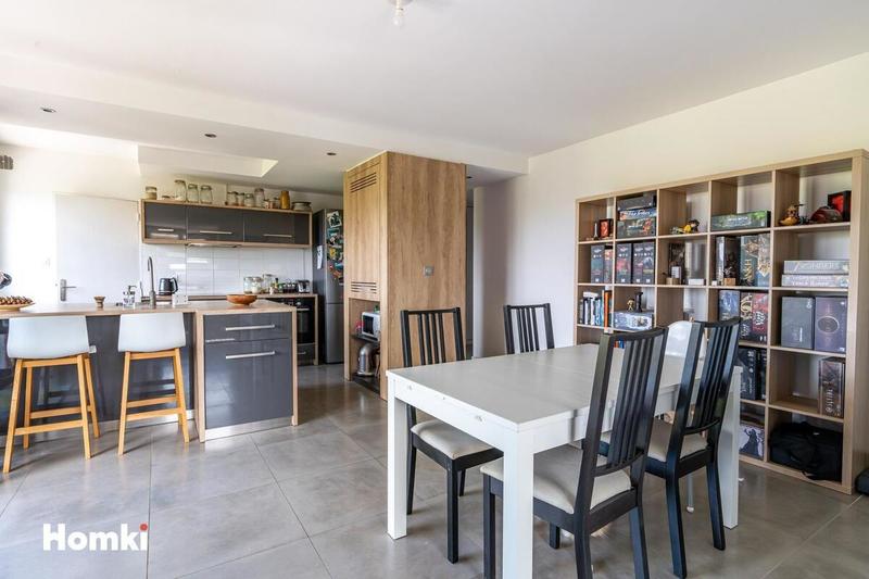 Appartement - 103 m² - 5 pièces