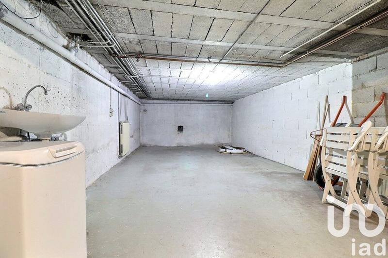 Maison - 170 m² - 9 pièces