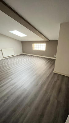 Appartement - 82 m² - 3 pièces