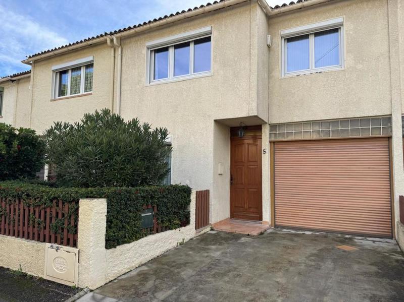 Maison - 93 m² - 4 pièces