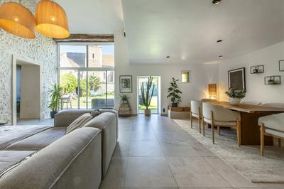 Maison - 285 m² - 7 pièces