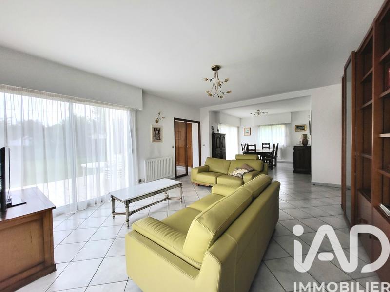 Maison - 192 m² - 8 pièces