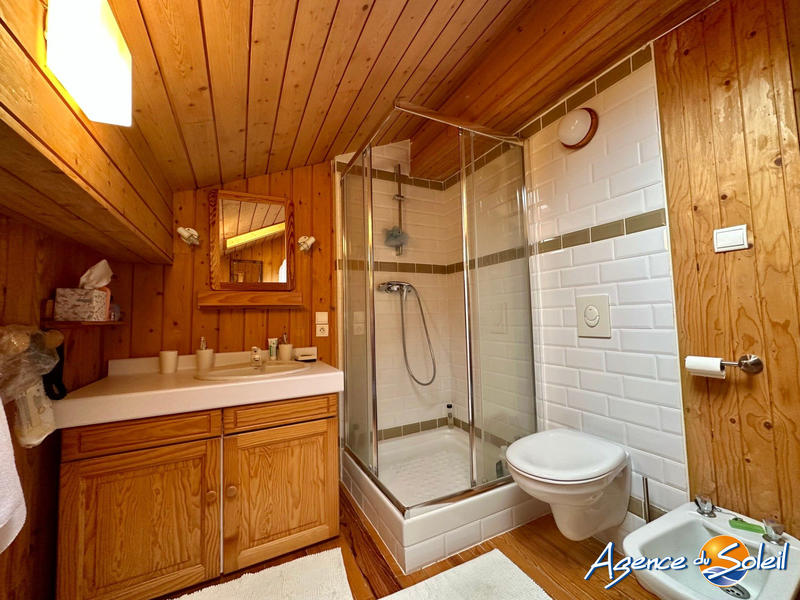 Châlet - 307 m² - 12 pièces