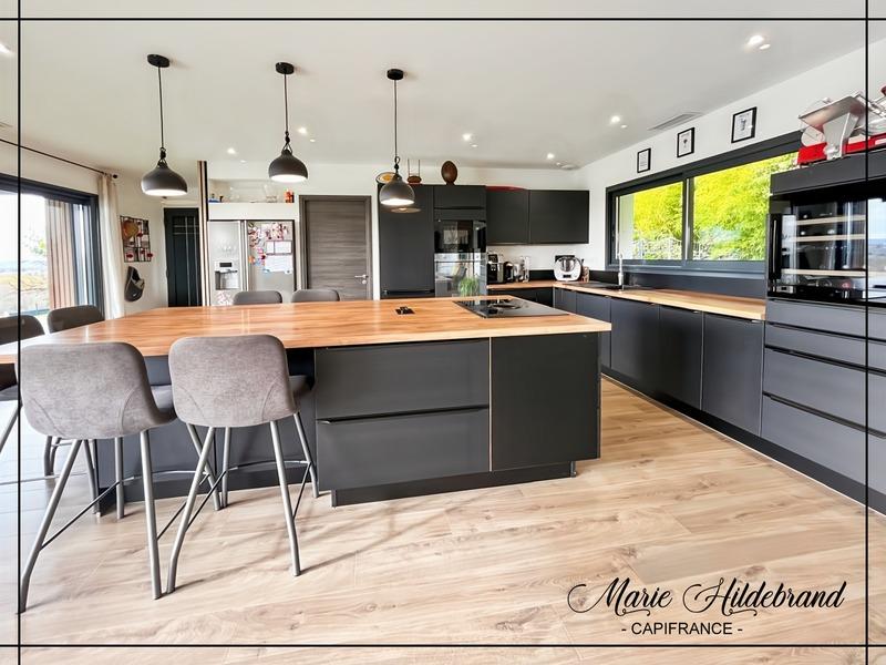 Maison - 165 m² - 4 pièces