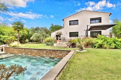 Villa - 280 m² - 8 pièces