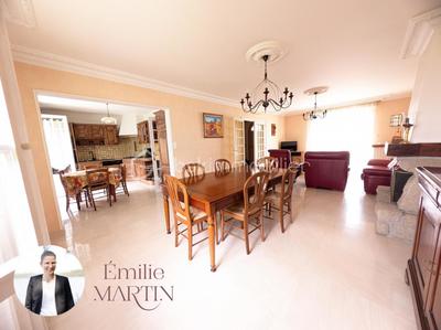 Maison - 111 m² - 5 pièces