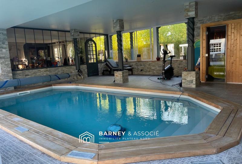 Maison - 350 m² - 8 pièces