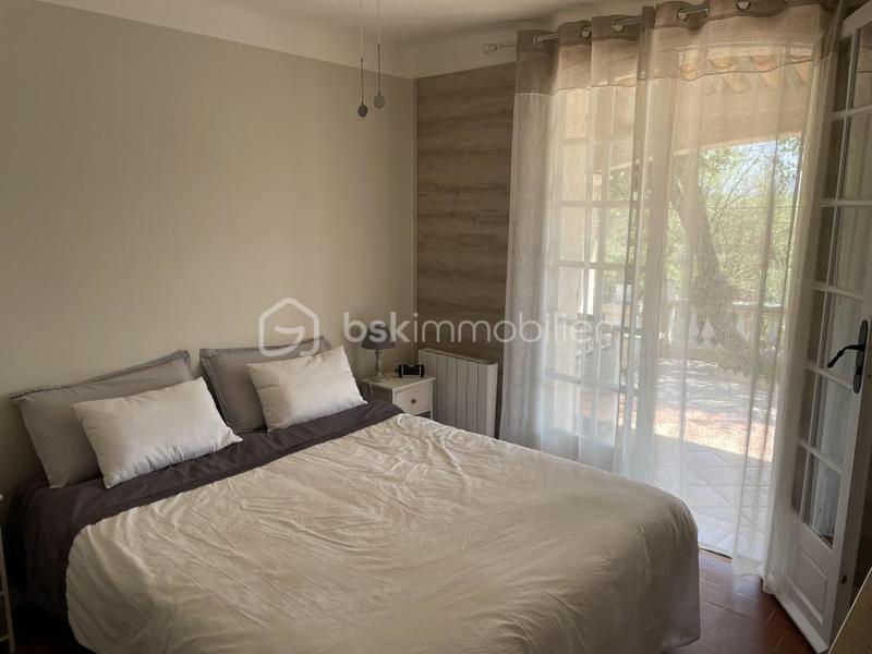 Villa - 80 m² - 4 pièces