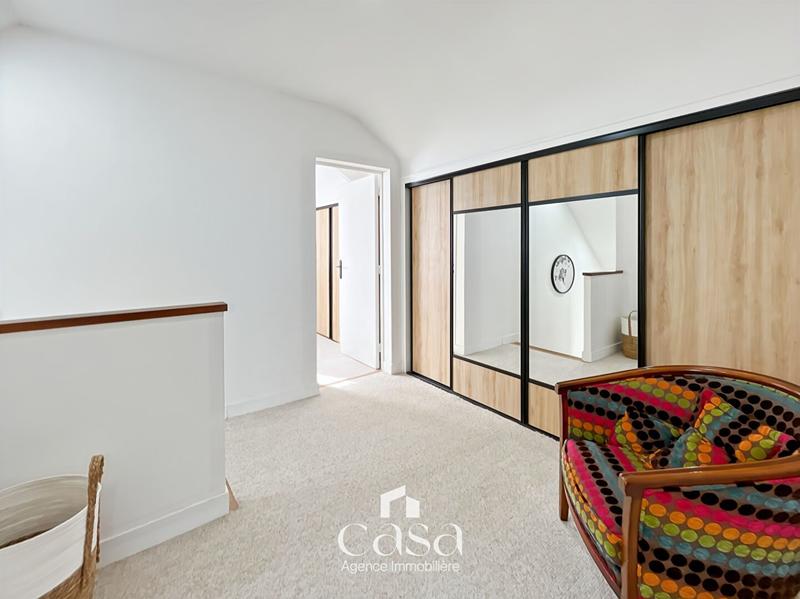 Maison traditionnelle - 102 m² - 5 pièces