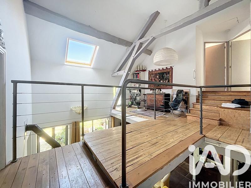 Maison - 218 m² - 9 pièces