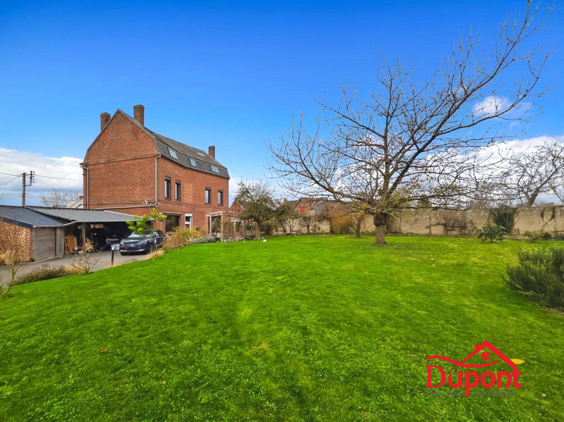 Maison - 344 m² - 11 pièces