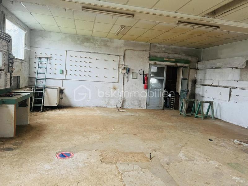 Terrain industriel - 548 m²