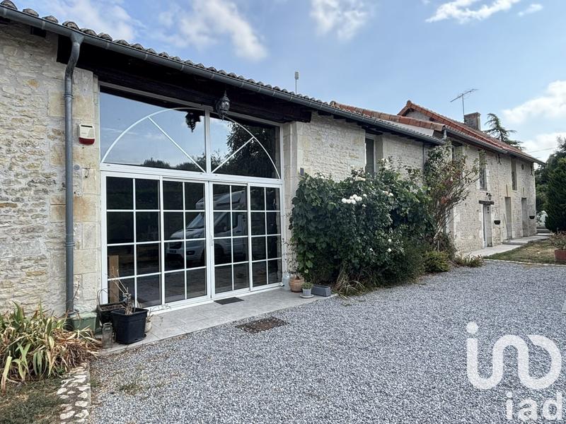 Maison - 205 m² - 11 pièces