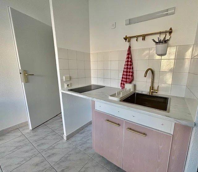 Studio - 21 m² - 1 pièce